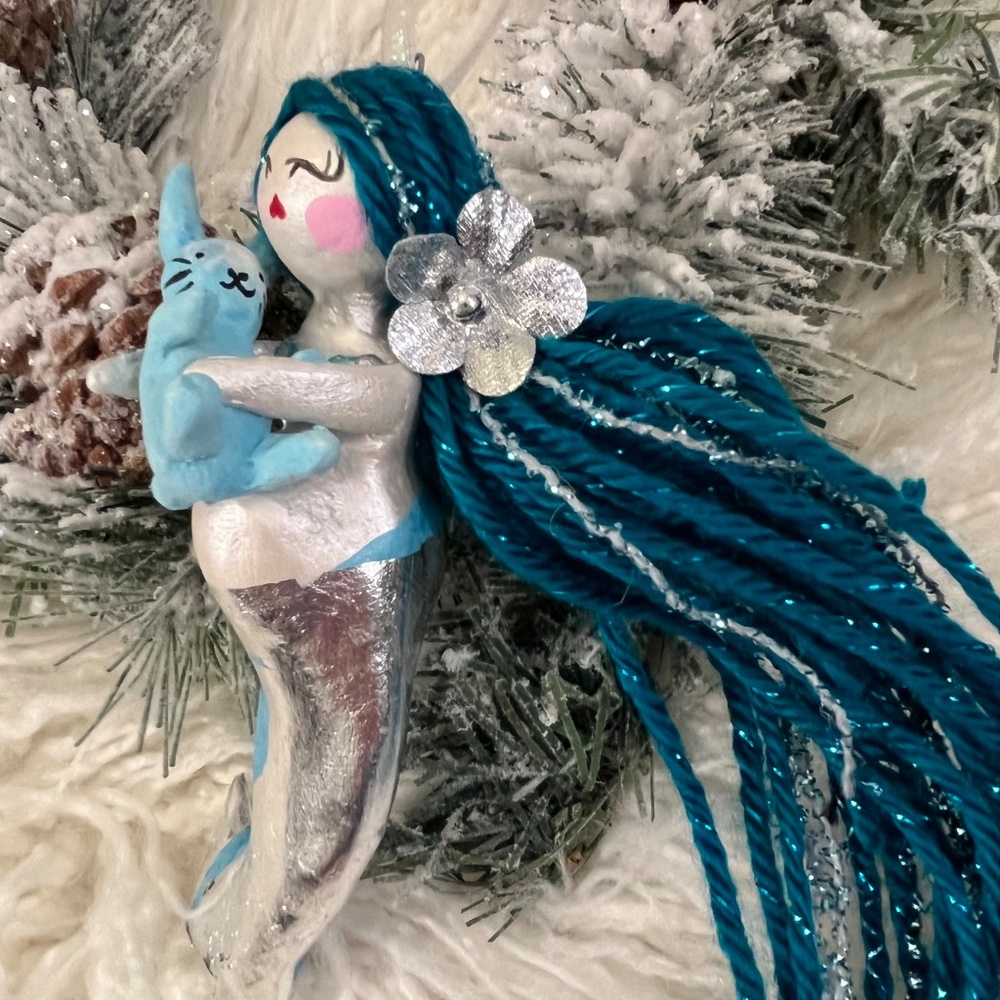 Bon Bon Magnets "Maternity/Mermaid Ornament Expecting Mermaid"